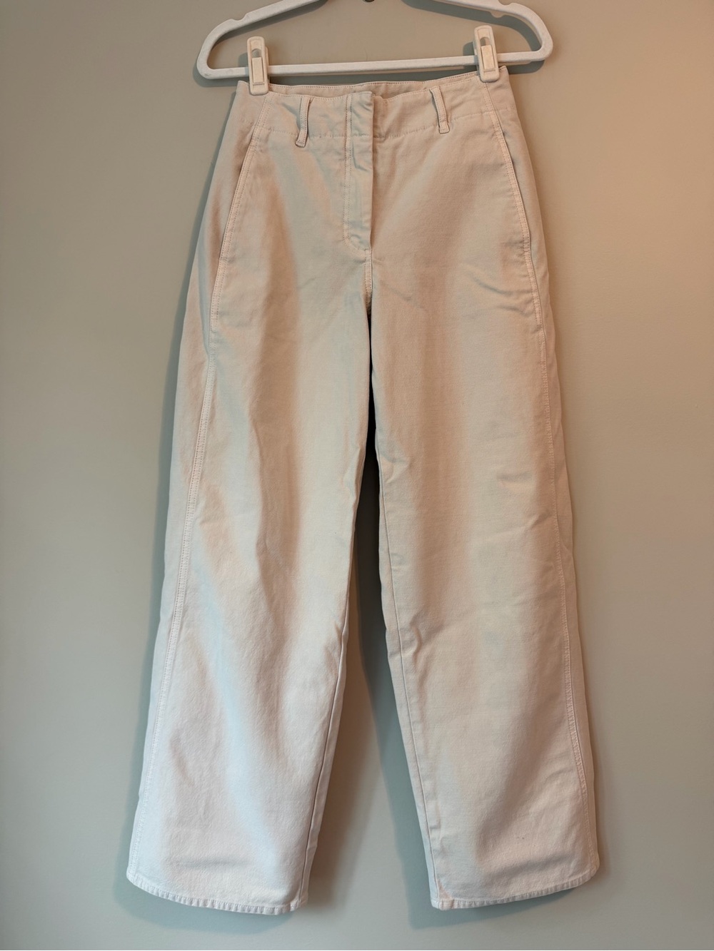 Aritzia Wilfred Free “Ascendant” Beige High Waisted Straight Leg Pants Sz 2